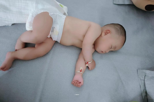 香河三个月宝宝身高体重